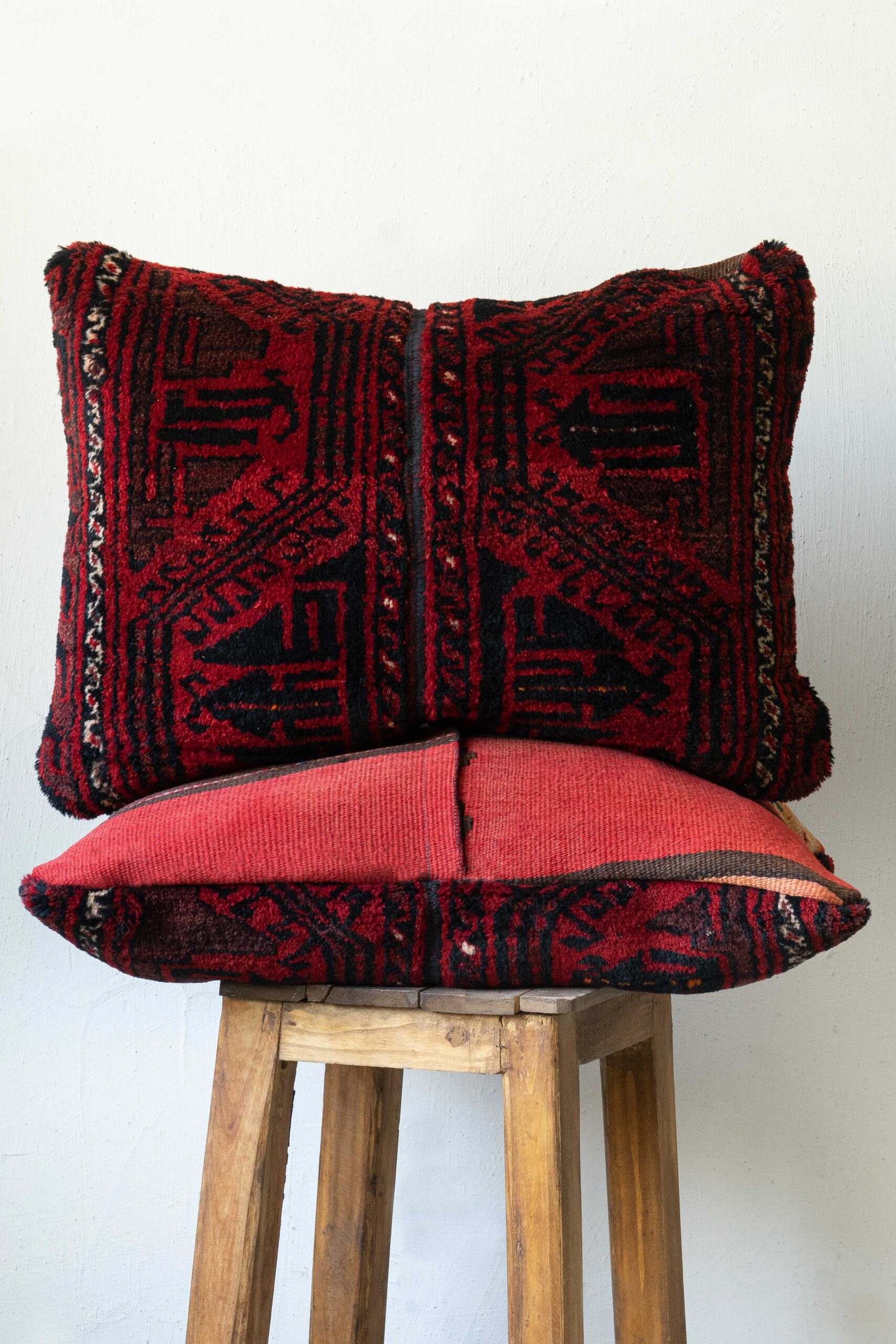 CUS244-baluch-carpet-cushions Baluch Carpet Cushions 60*40CM - Image 1