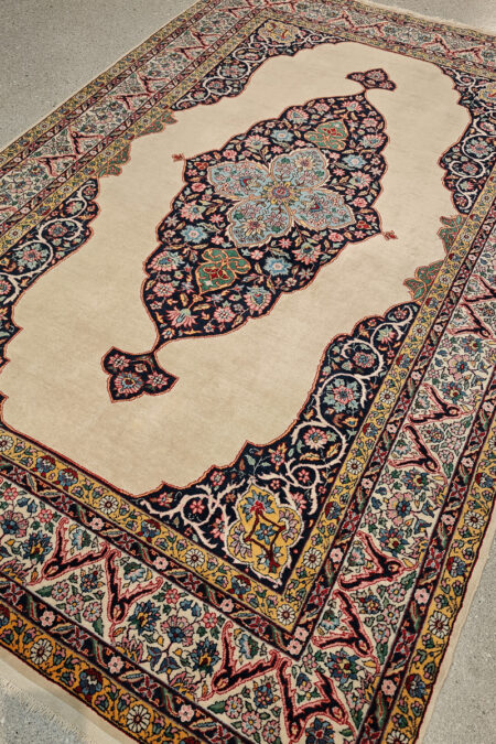 RCA AU002 Persian Yazd Kerman Rug 2