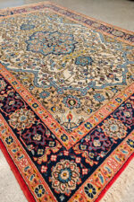 Fine Persian Qom Rug, Medallion Design, C. 1960s to 1970s, 200*148CM - Image 2