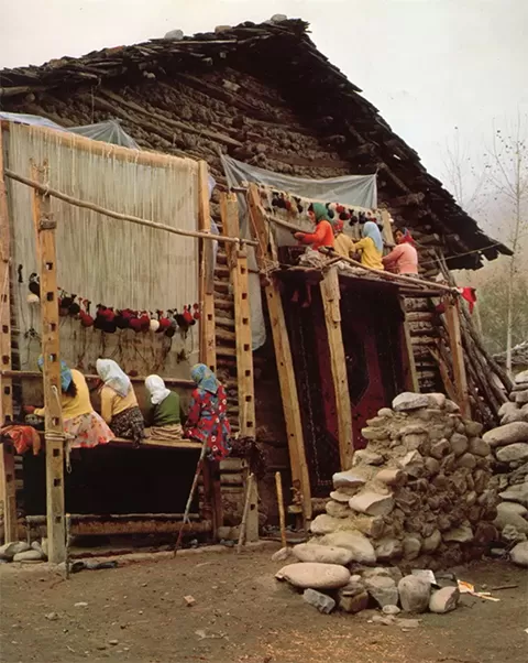Vertical Loom at Kelardasht, Iran